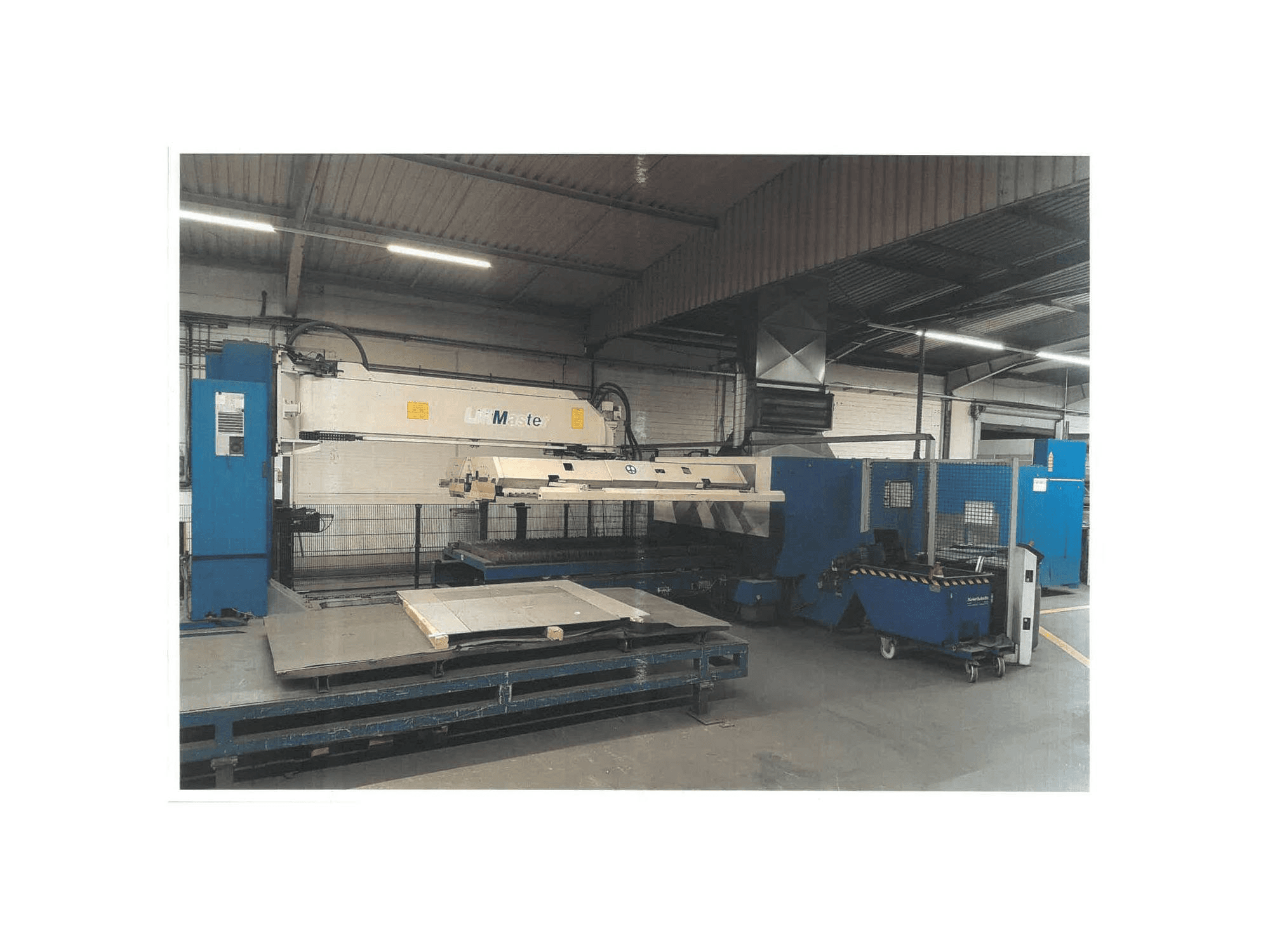 Vista Frontal da TRUMPF Laser 50/30 máquina