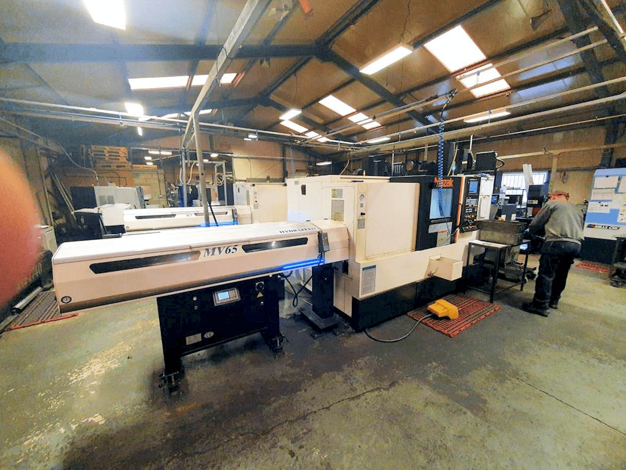 Vista Frontal da Mazak Quick Turn Smart 200 máquina