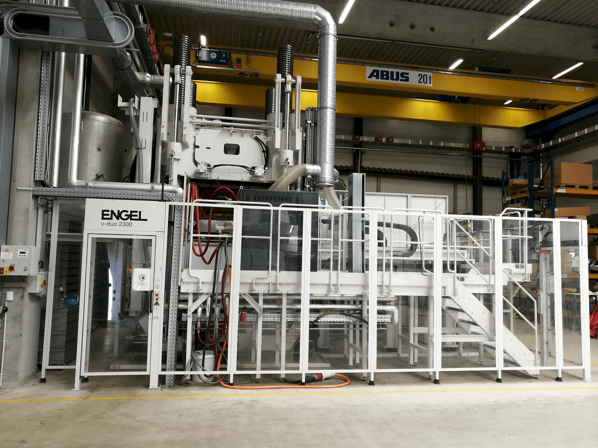 Vista Frontal da ENGEL V-Duo 2300 máquina