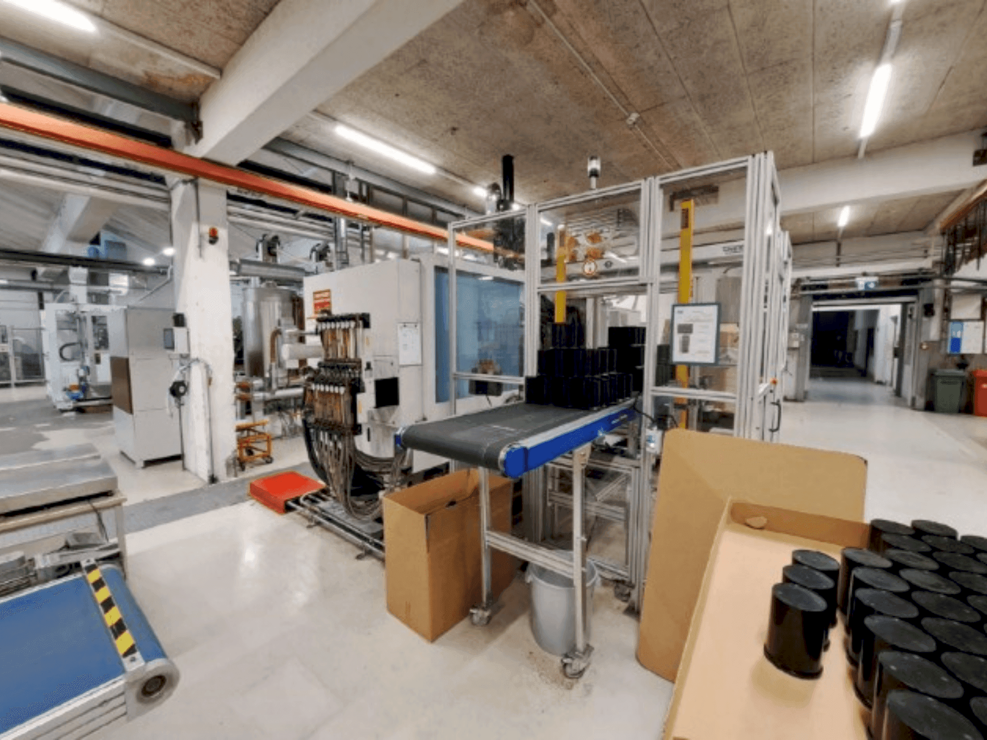 Vista Frontal da WITTMANN TM Xpress 270/2250 Unilopg B6P máquina