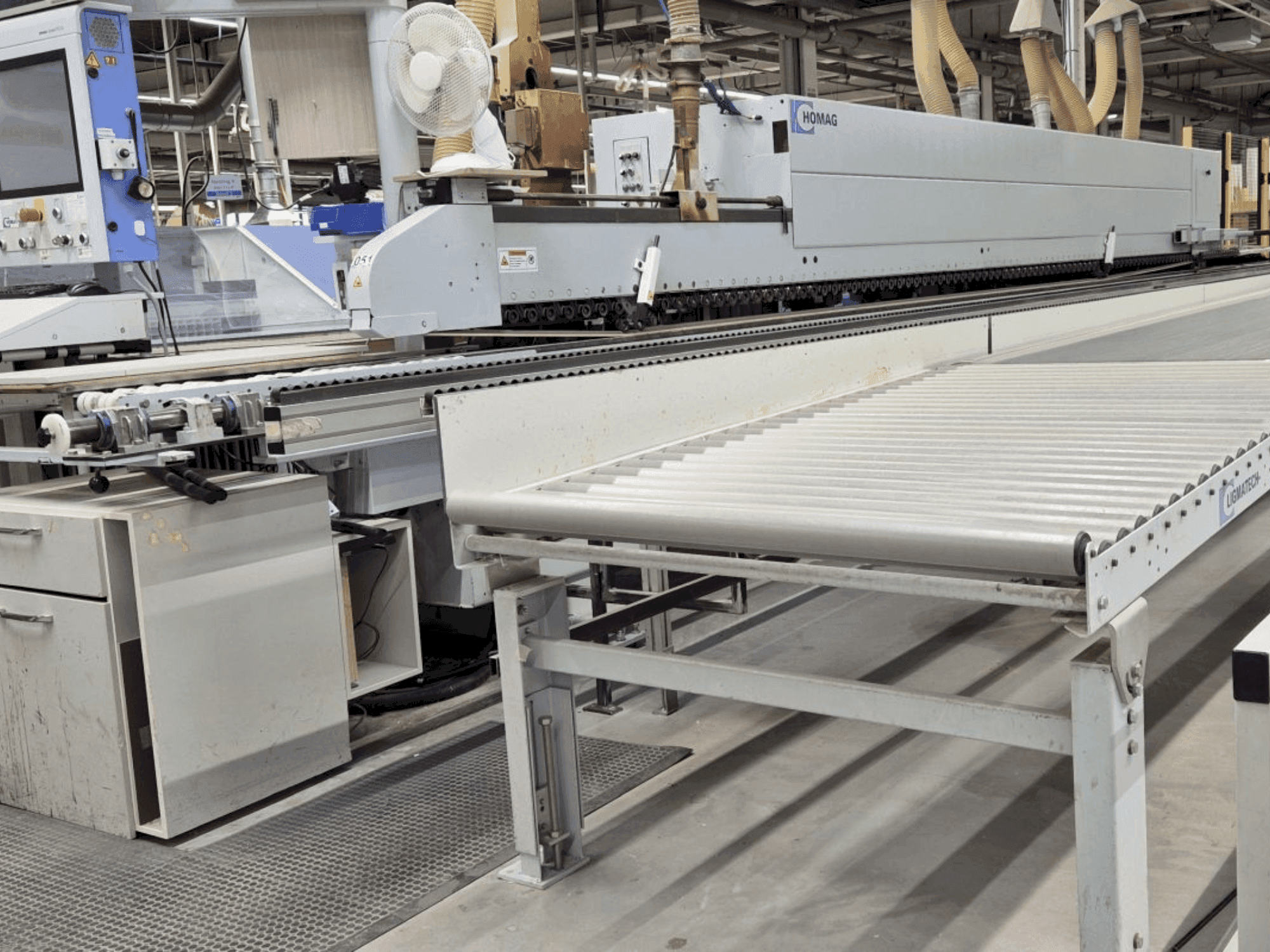 Vista Frontal da HOMAG KAL 310/7/A3 máquina