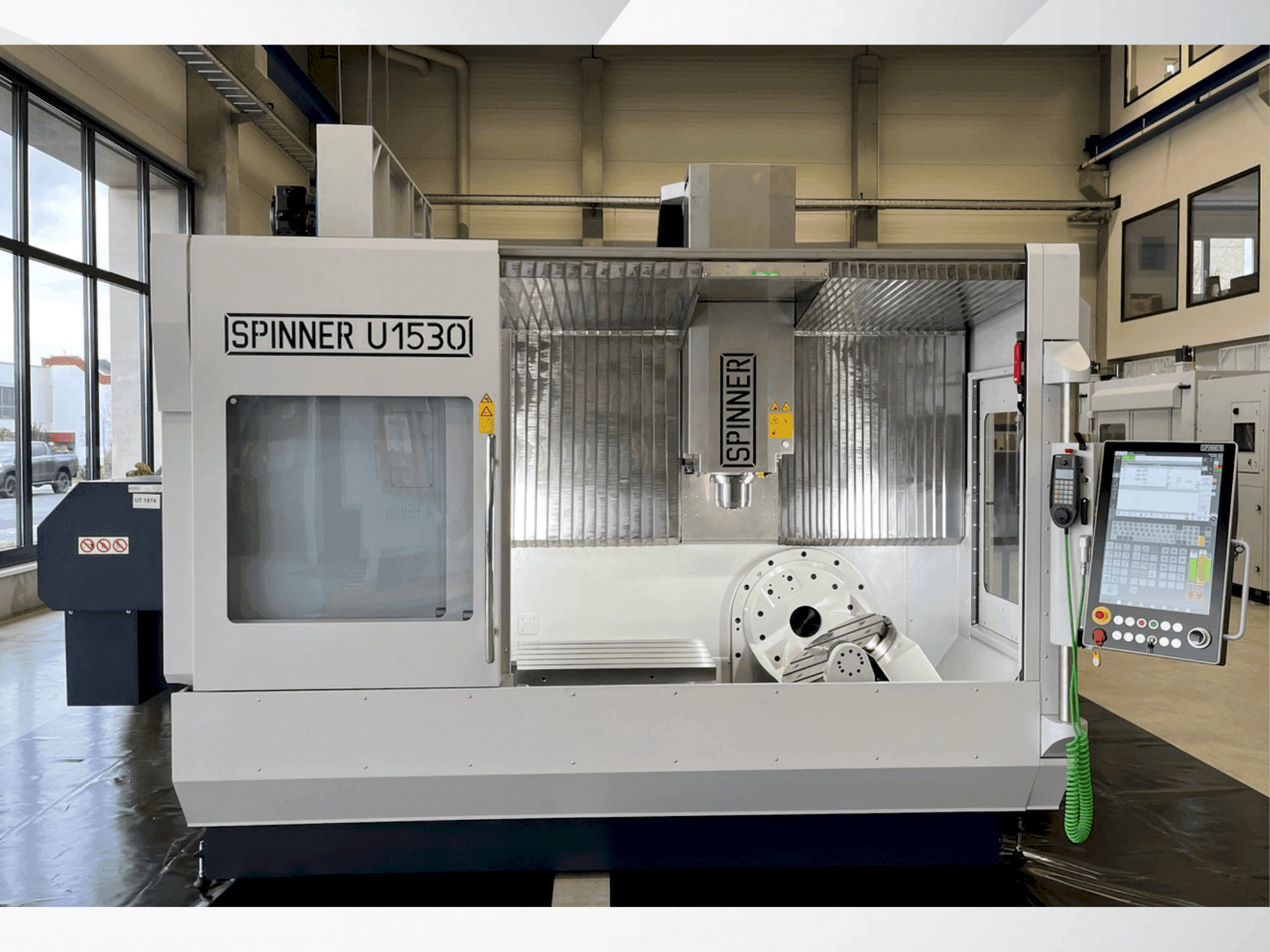 Vista Frontal da SPINNER U5-1530 máquina