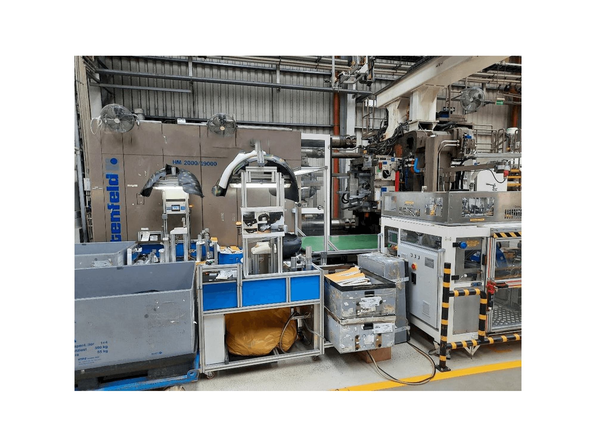 Vista Frontal da Battenfeld HM2000/19000 máquina