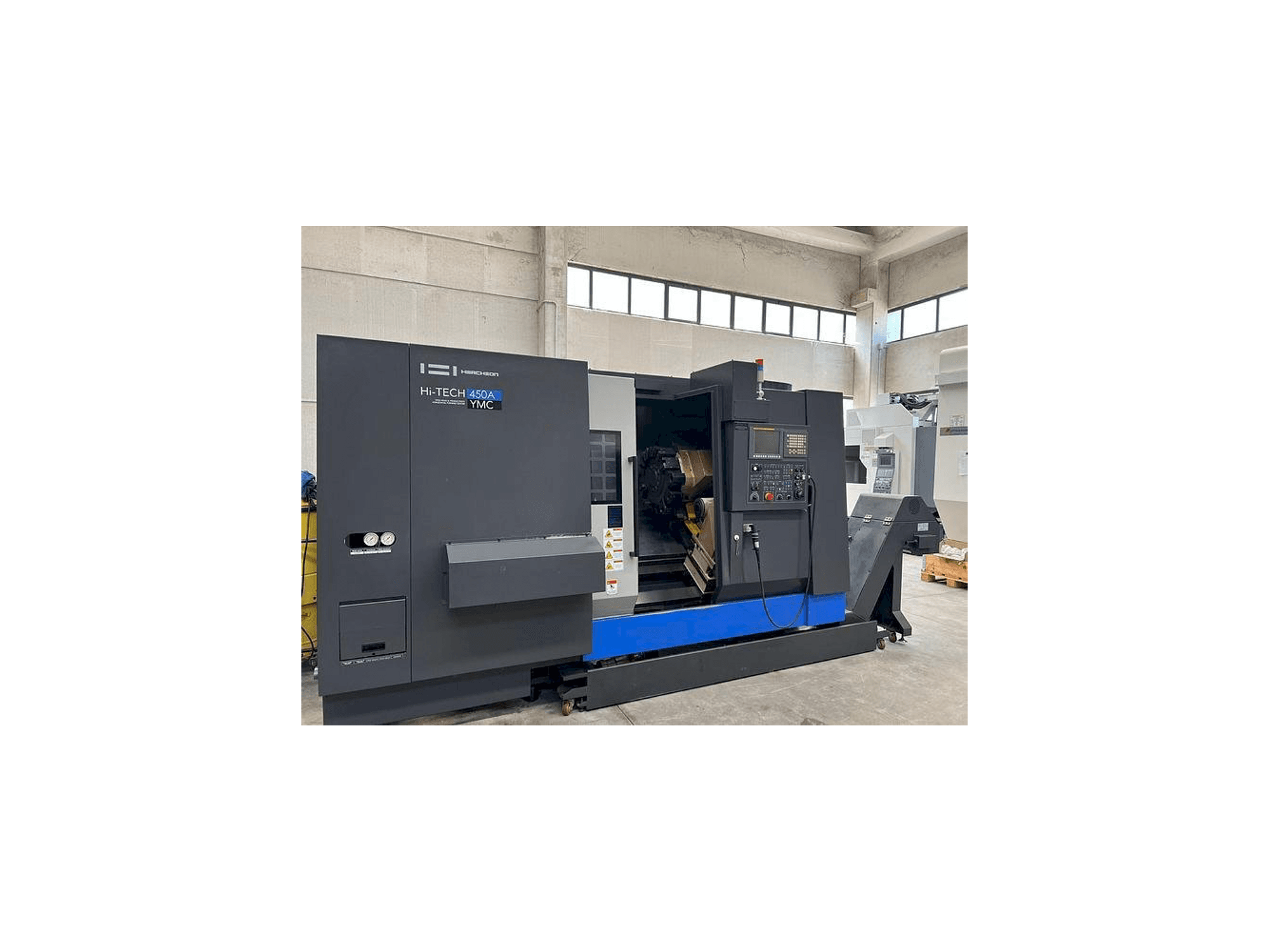 Vista Frontal da HWACHEON HI-ECO 450A YMC máquina