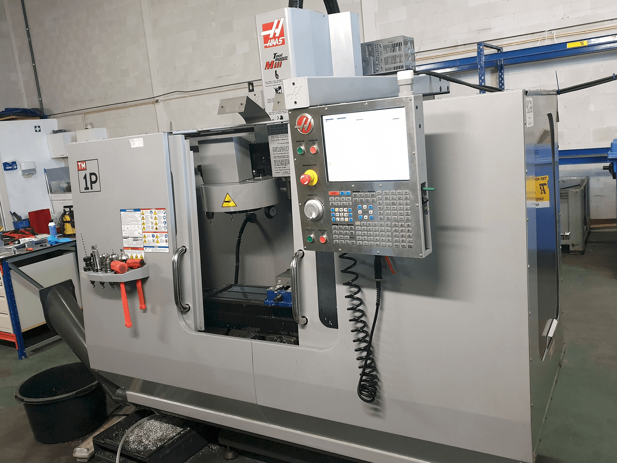 Vista Frontal da HAAS TM-1P máquina