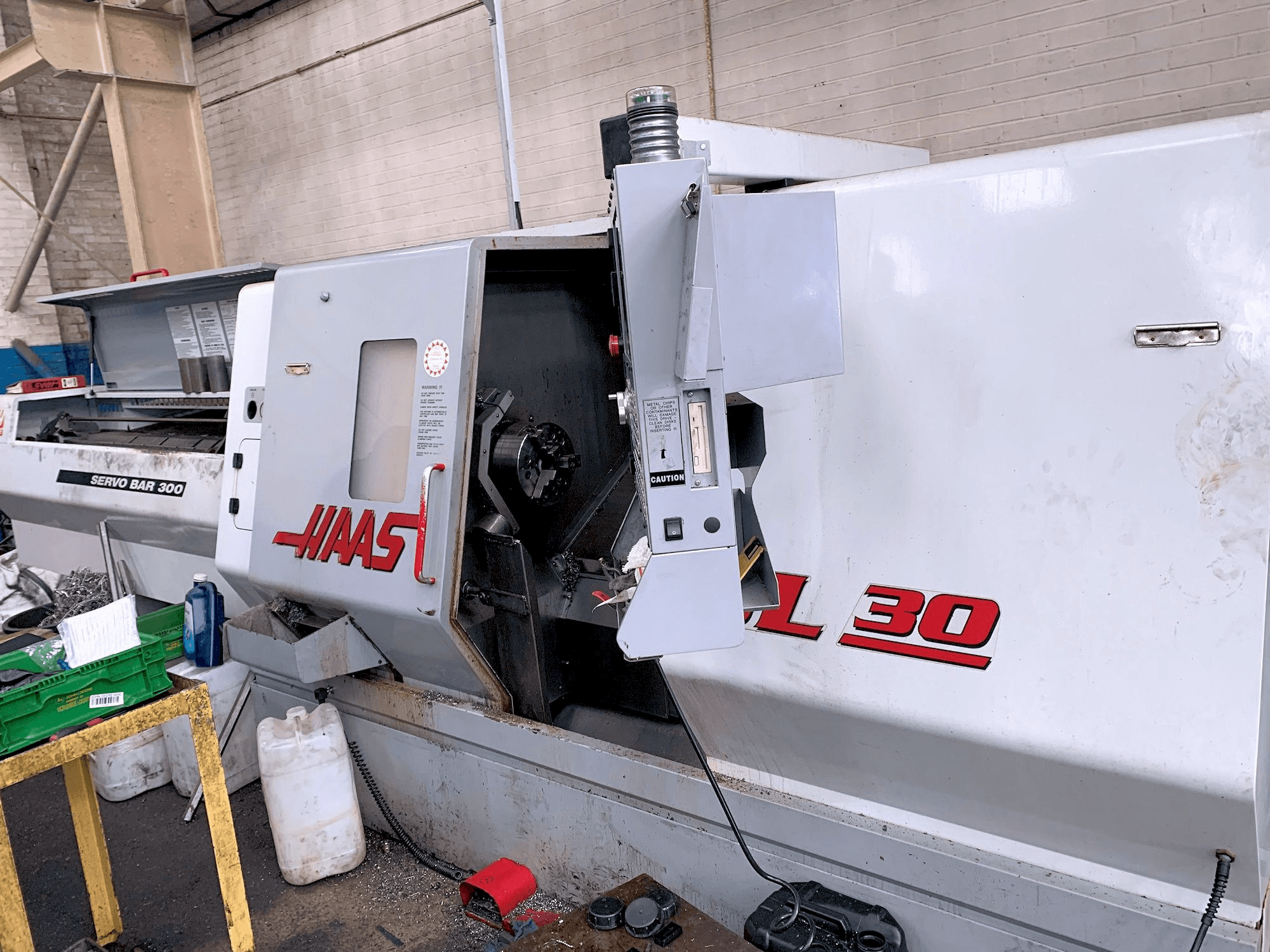 Vista Frontal da HAAS SL-30 máquina