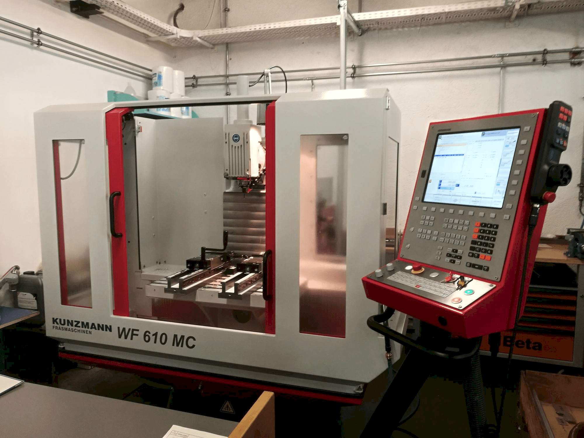Vista Frontal da KUNZMANN WF 610 MC máquina