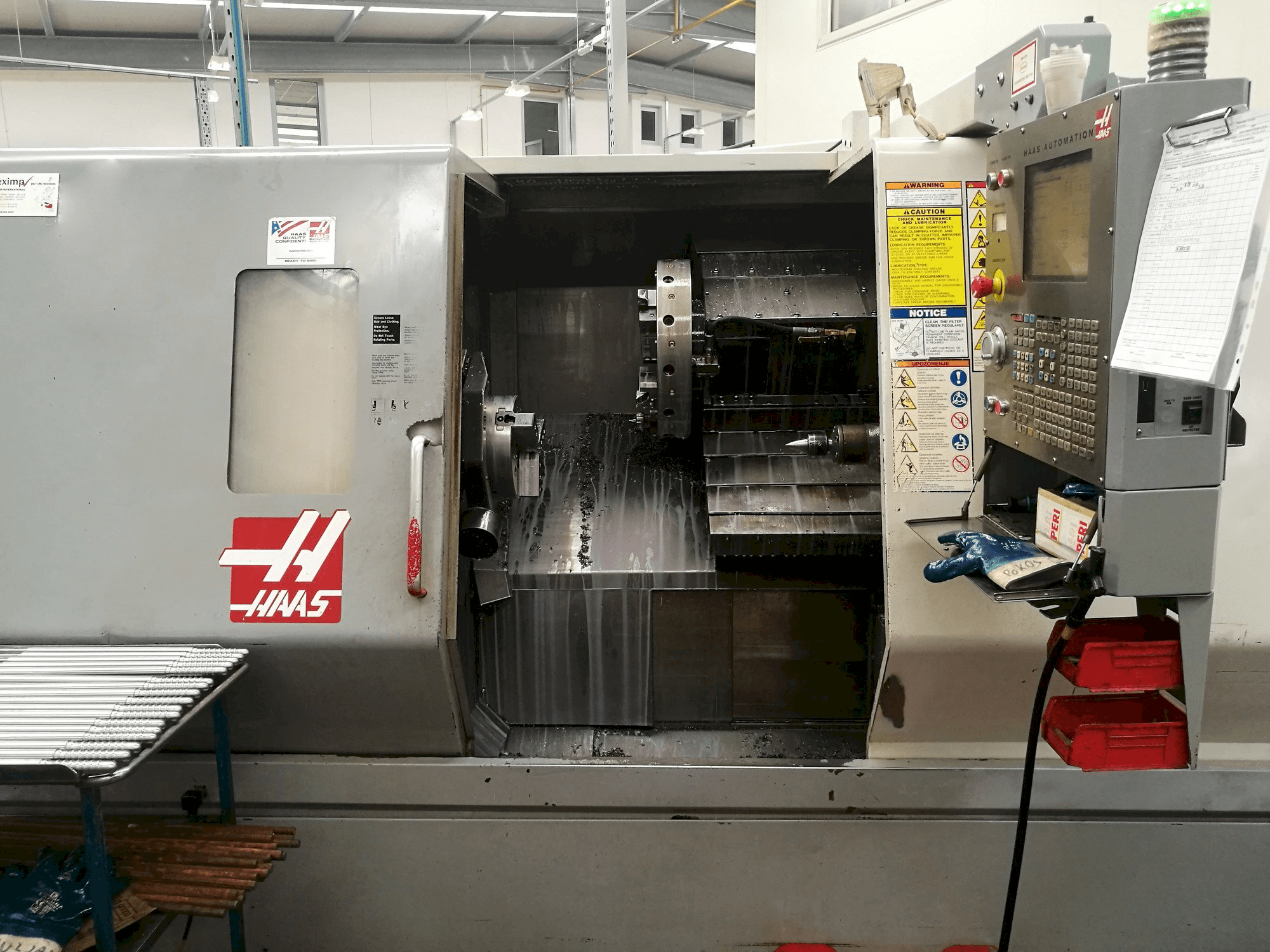 Vista Frontal da HAAS SL-30THE máquina