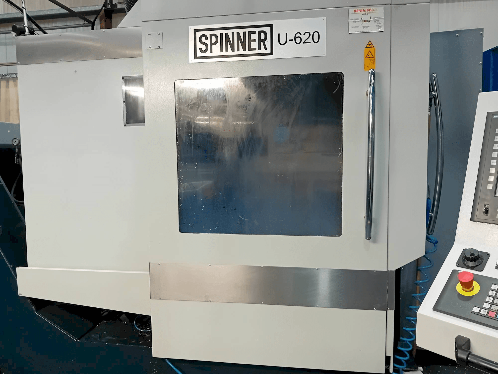 Vista Frontal da SPINNER U5-620 máquina