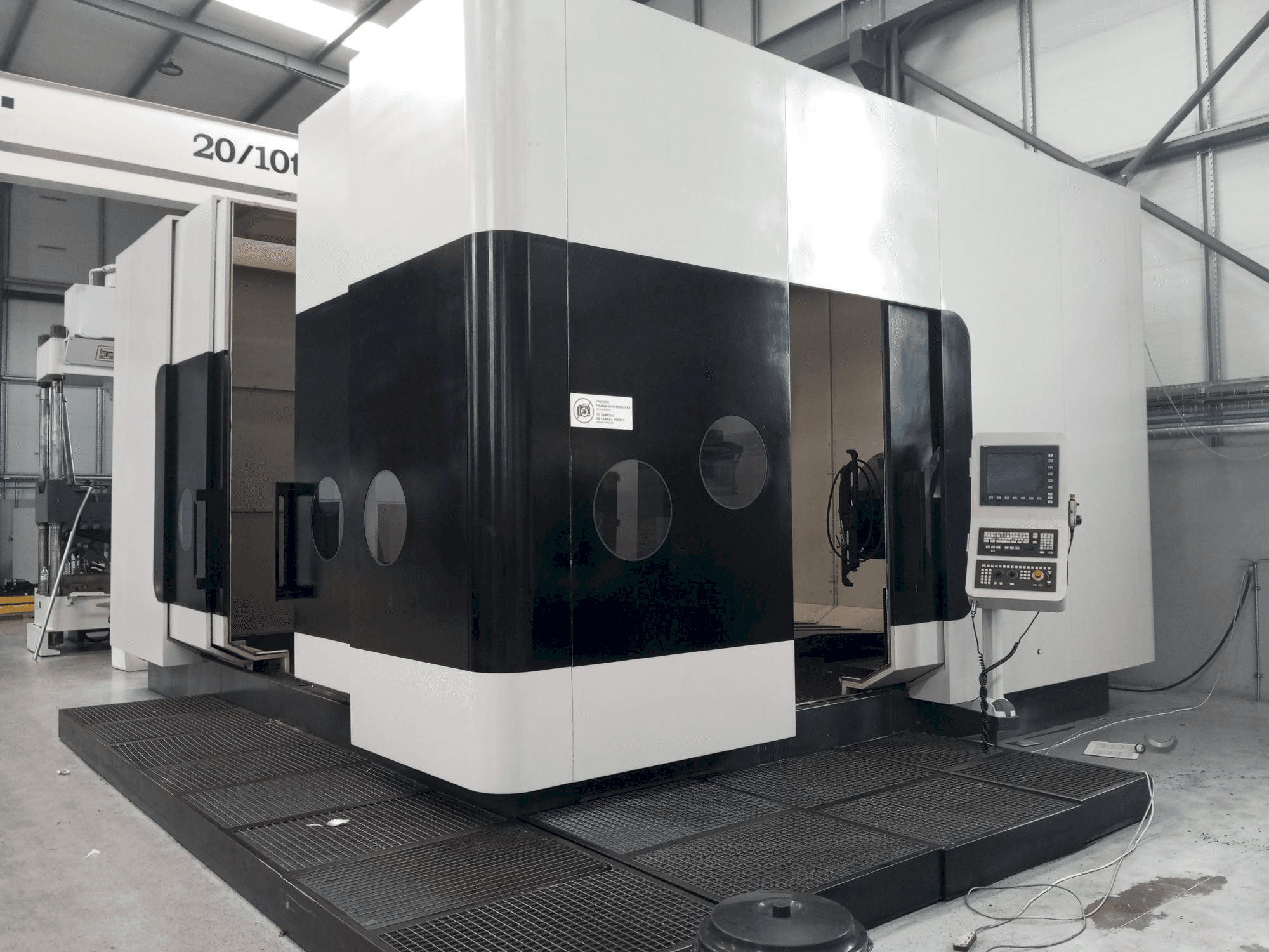 Vista Frontal da CHETO 3000 máquina