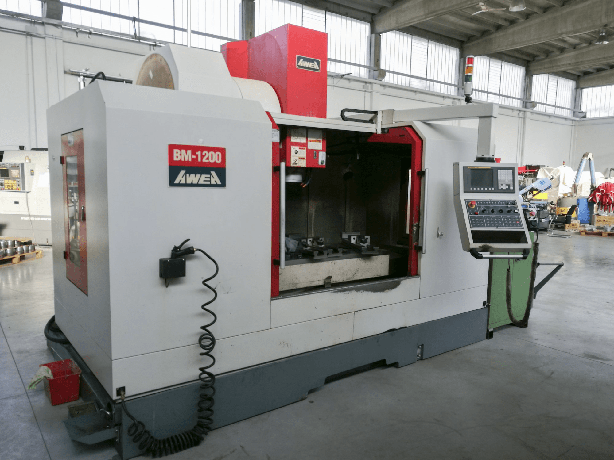 Vista Esquerda da AWEA BM-1200 máquina
