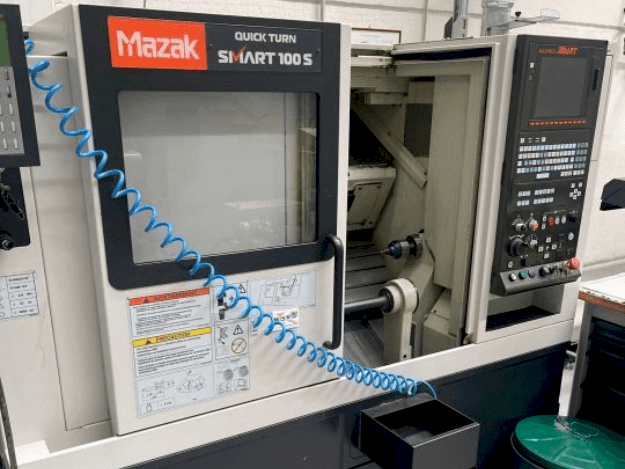 Vista Frontal da Mazak QT SMART-100 máquina