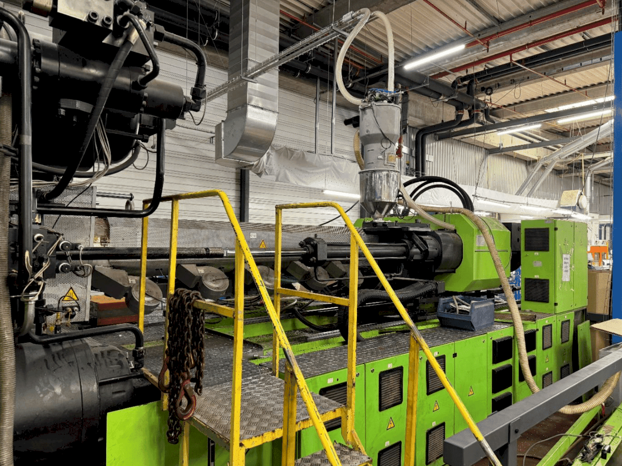 Vista Frontal da Engel ES 16050/1100DUO máquina