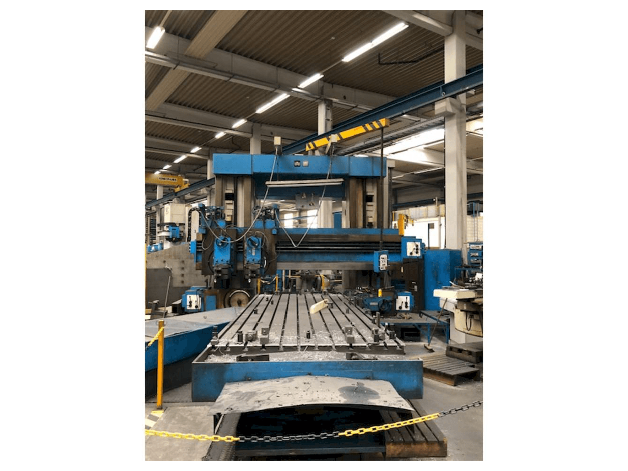 Vista Frontal da SHV FELD12 Q251 máquina