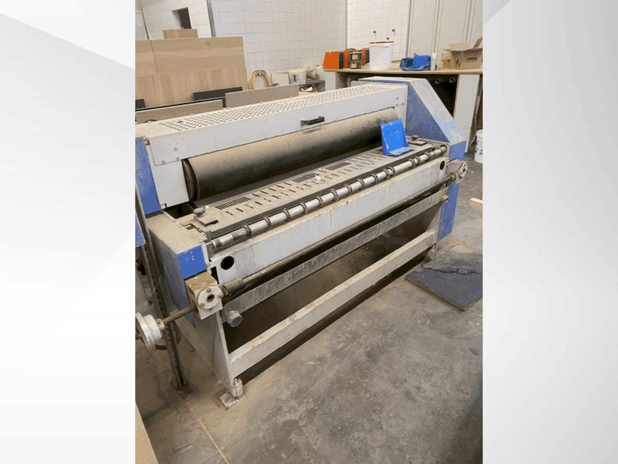 Vista Frontal da HYMMEN TLA máquina