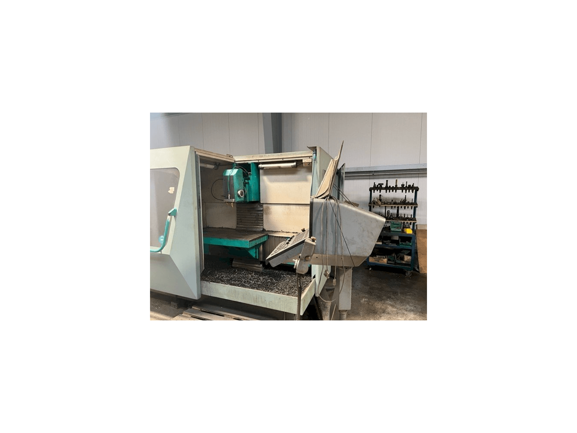 Vista Frontal da DECKEL FP 4-60 máquina