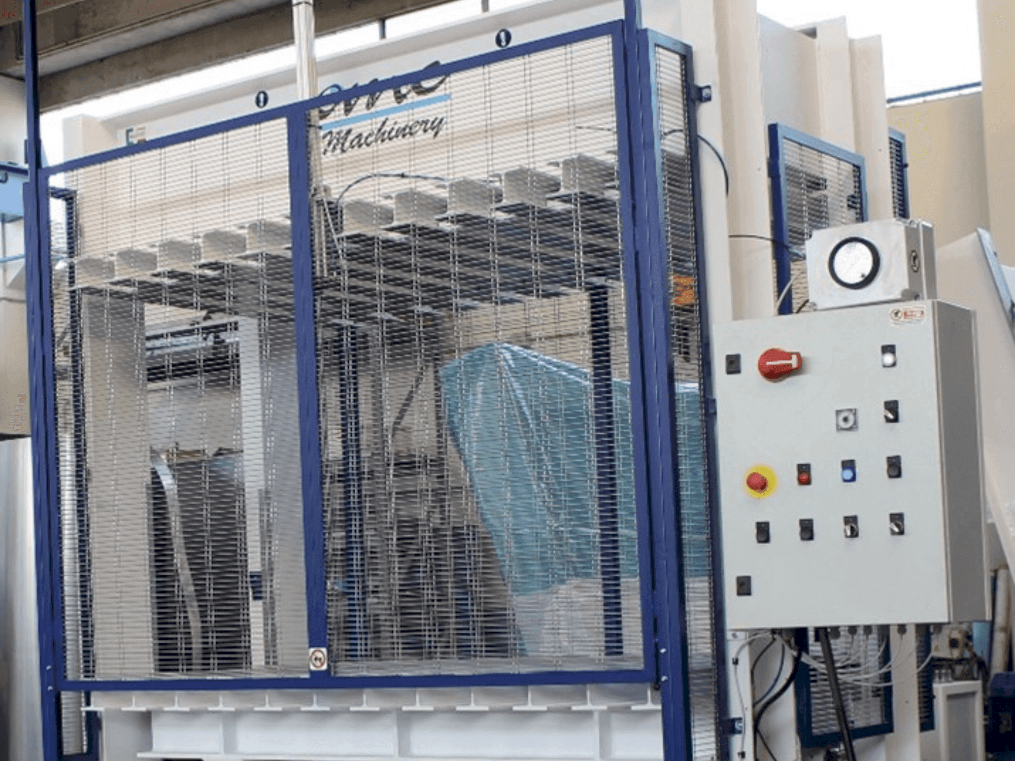 Vista Frontal da OMC PPC/e máquina