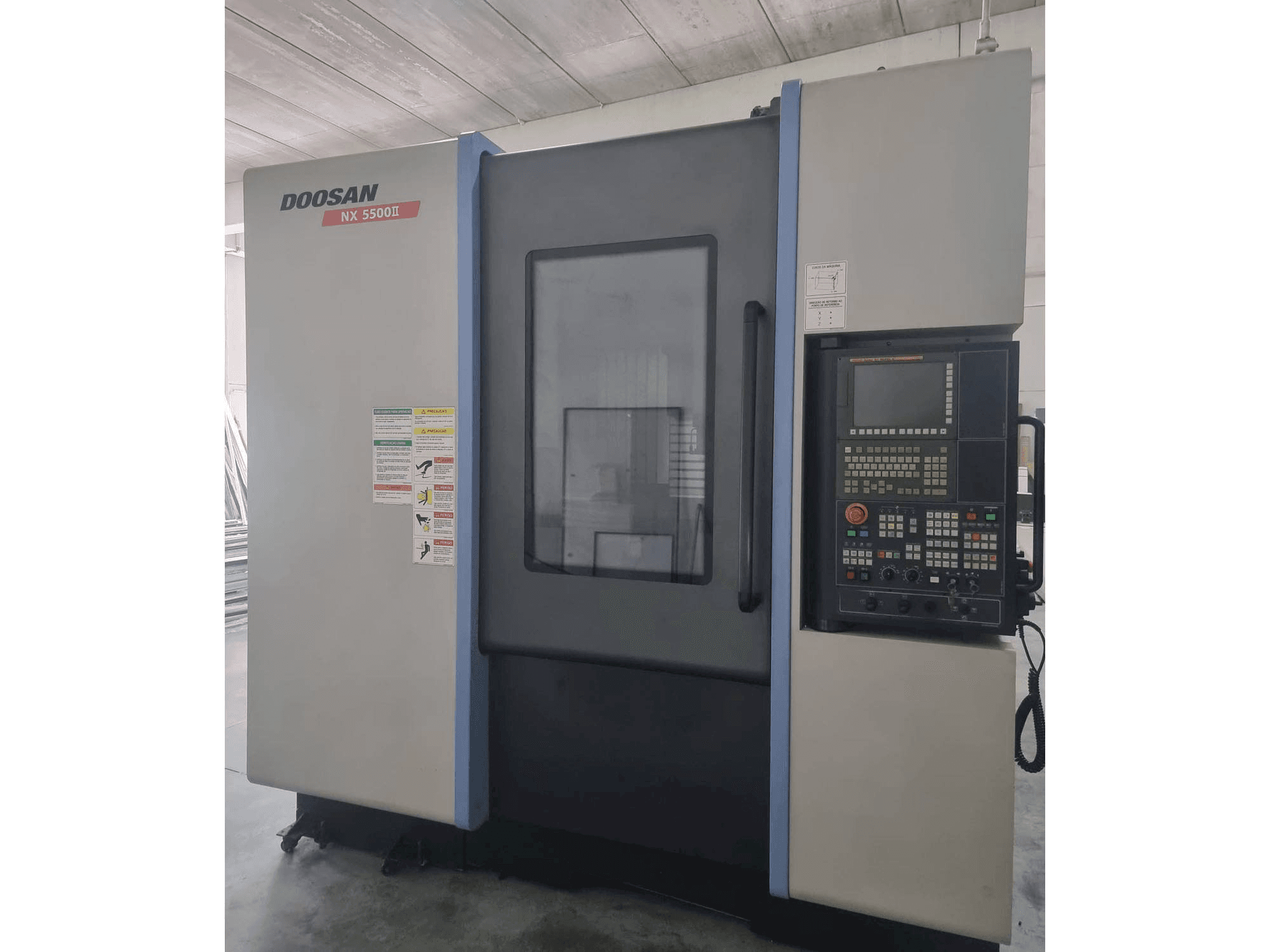 Vista Frontal da Doosan Nx5500 Ii máquina