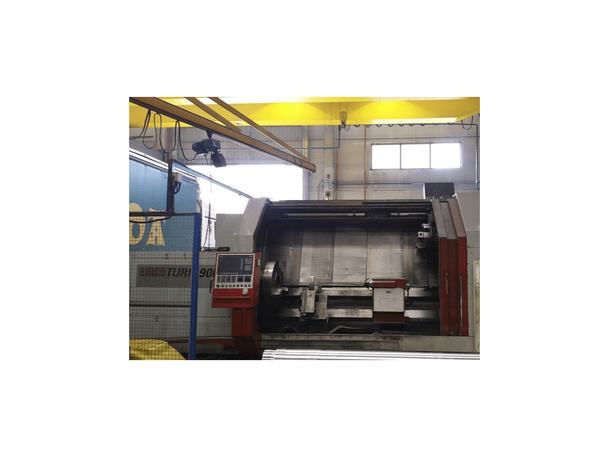 Vista Frontal da EMCO EMCOTURN 900 máquina