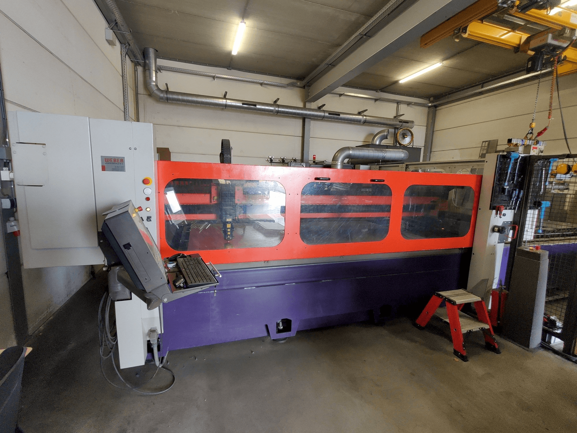 Vista Frontal da Bystronic Bystar 3015 máquina