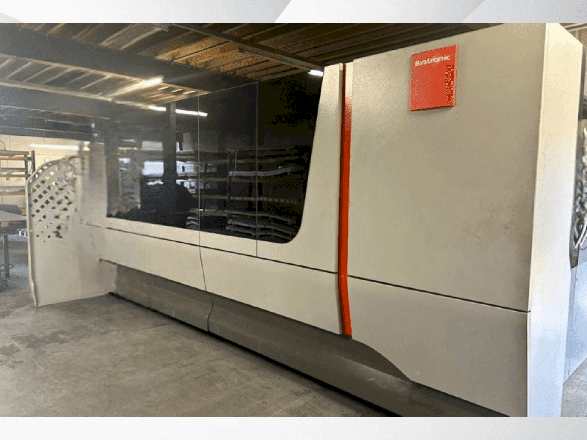 Vista Frontal da Bystronic BYSMART Fiber 3015 máquina