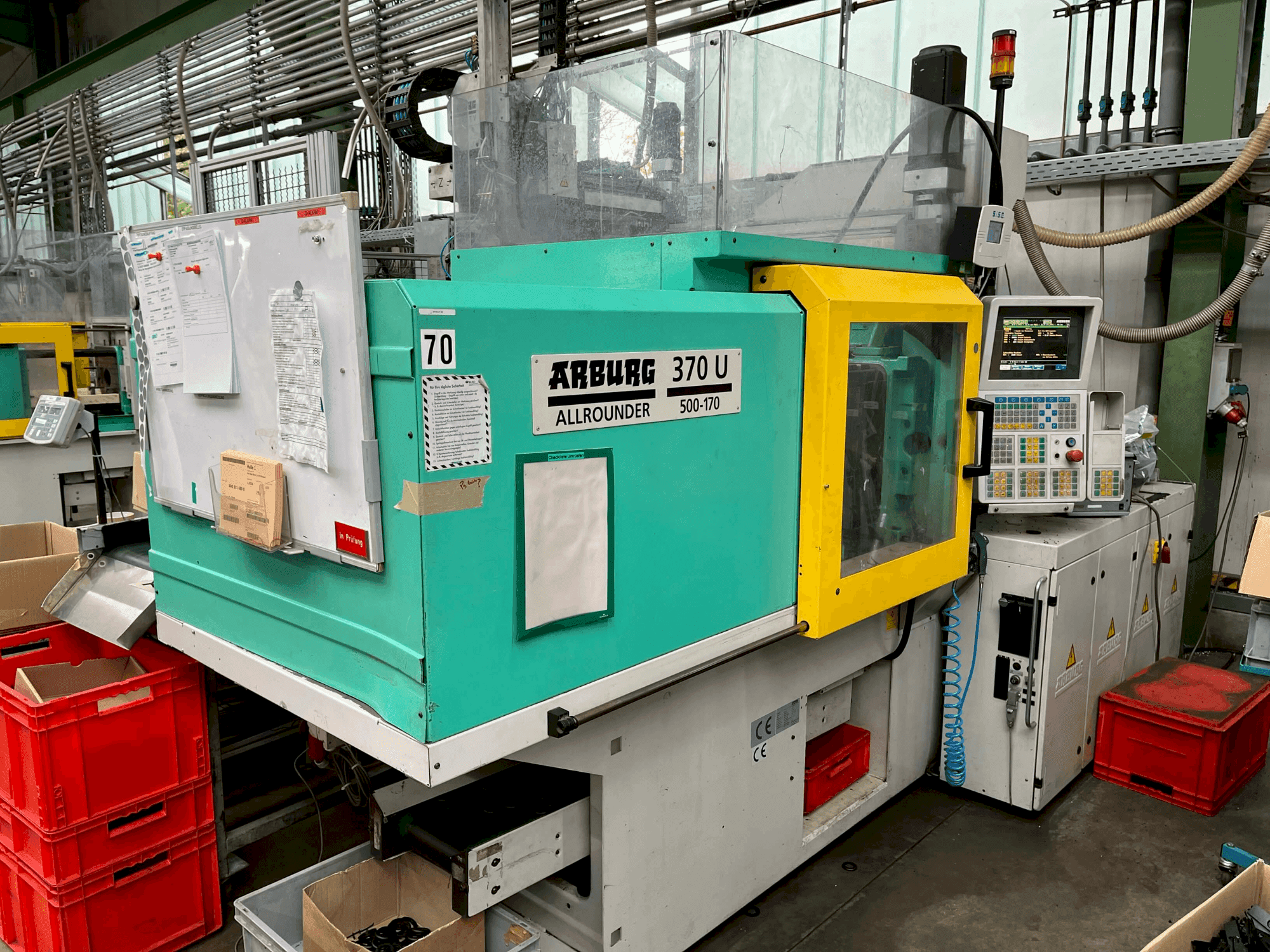 Vista Frontal da Arburg Allrounder 370-50 U máquina