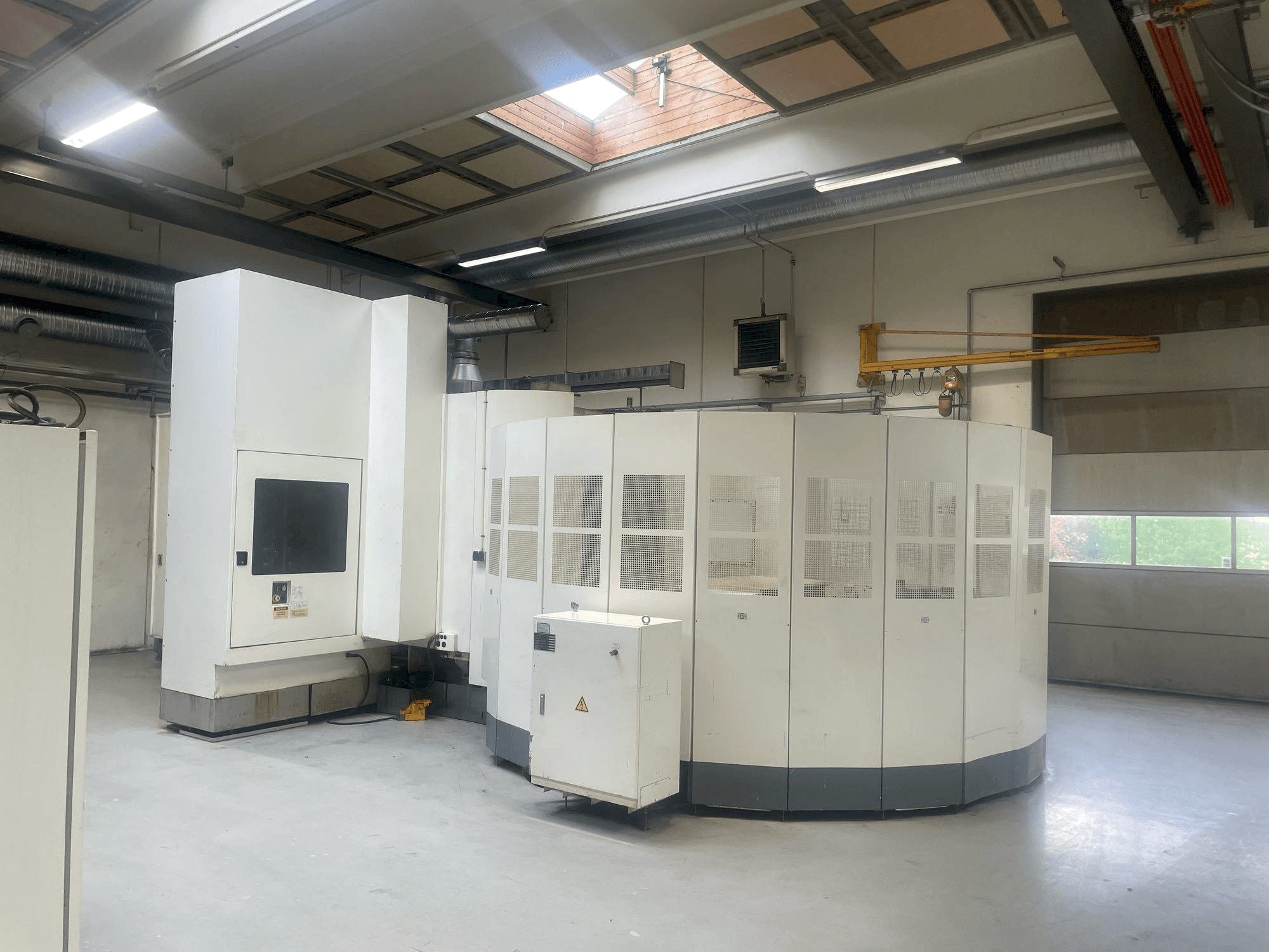 Vista Frontal da Kitamura HX500i máquina