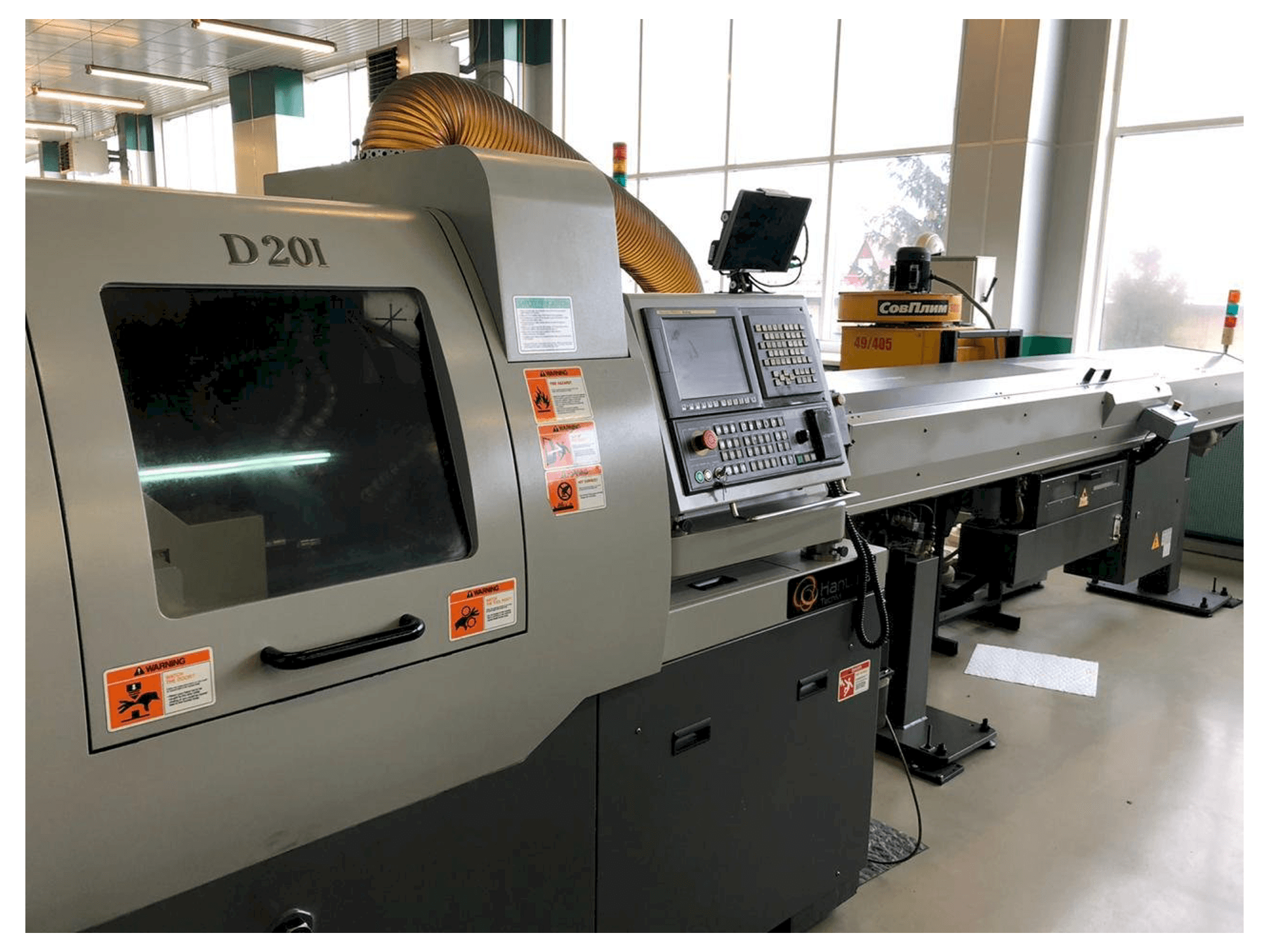 Vista Frontal da Hanwha XD20M máquina