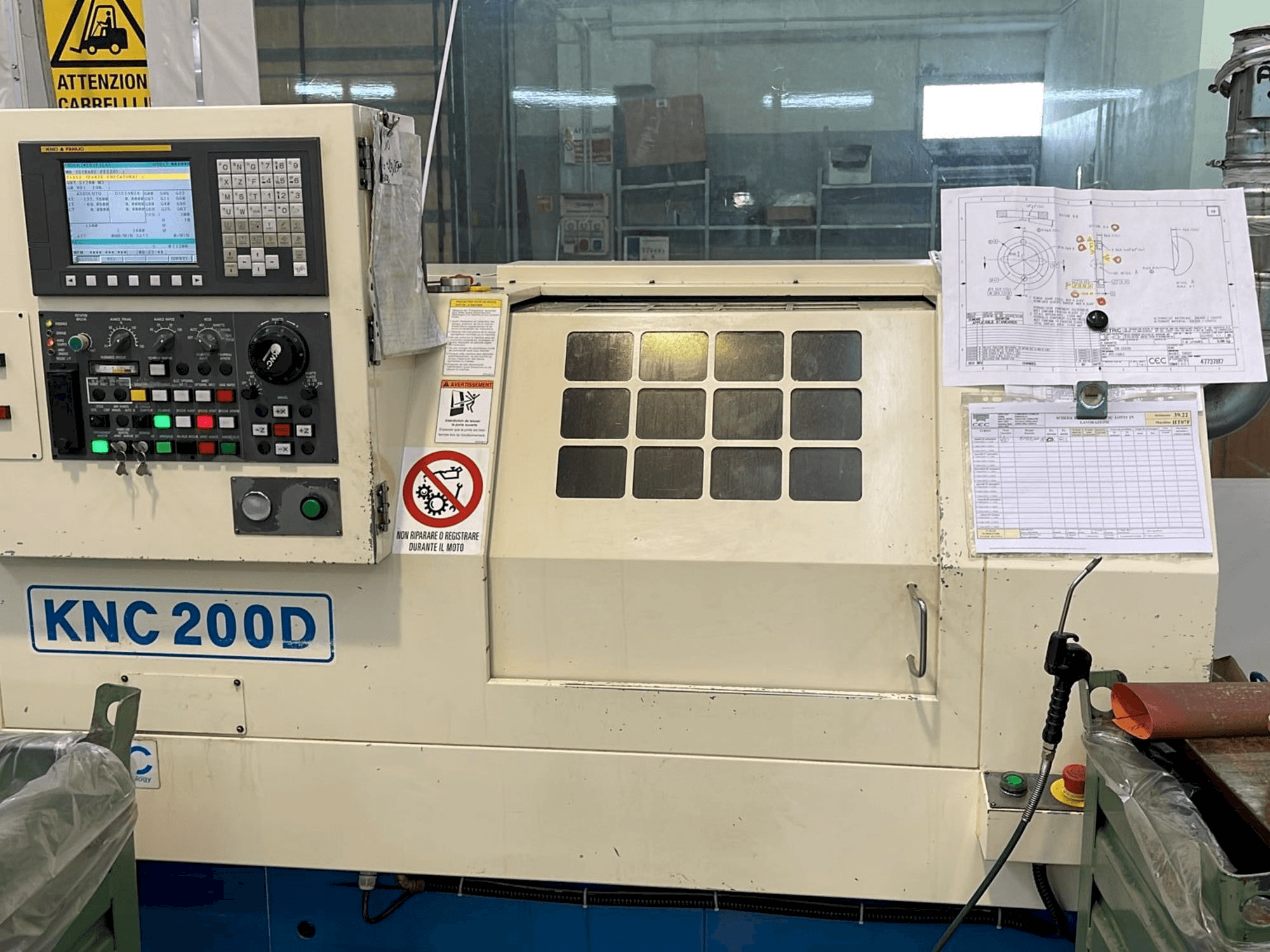 Vista Frontal da Kitamura KNC 200D máquina