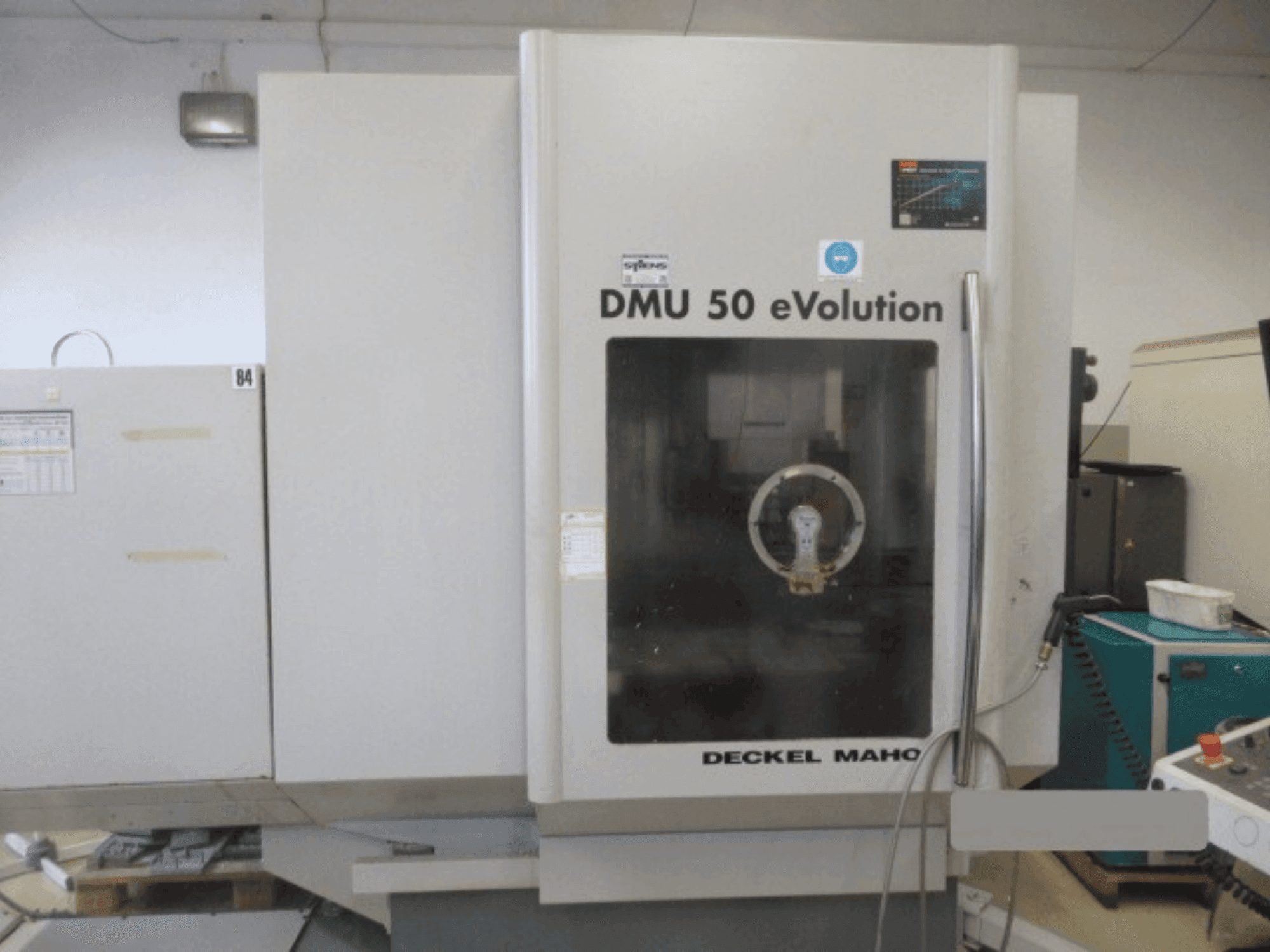 Vista Frontal da DECKEL MAHO DMU 50 eVolution máquina