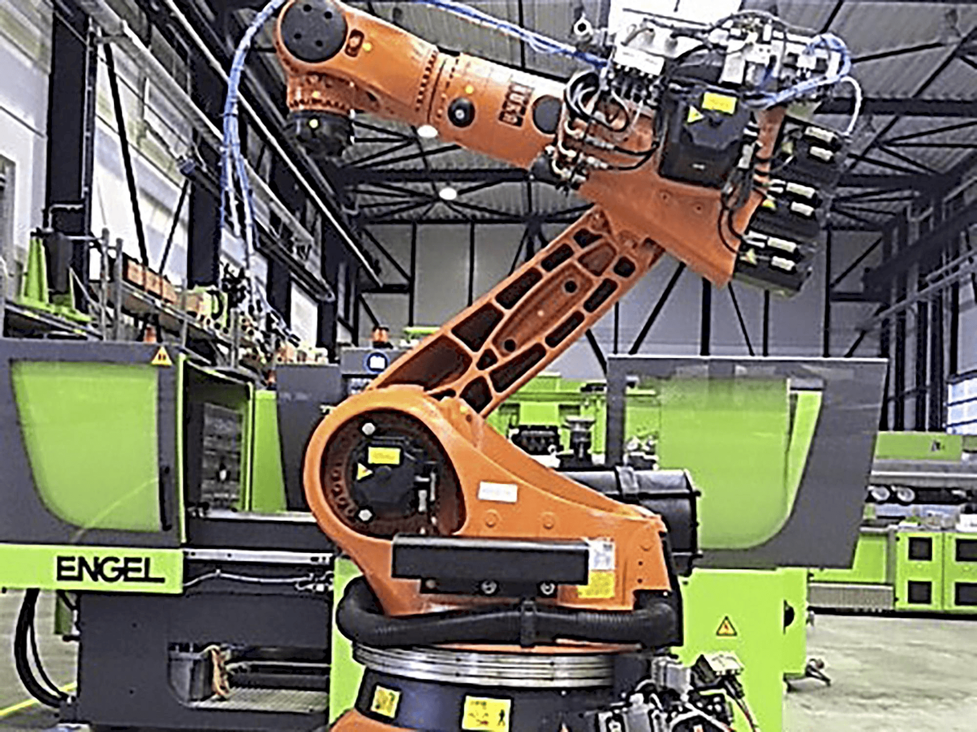 Vista Frontal da KUKA KR210 máquina