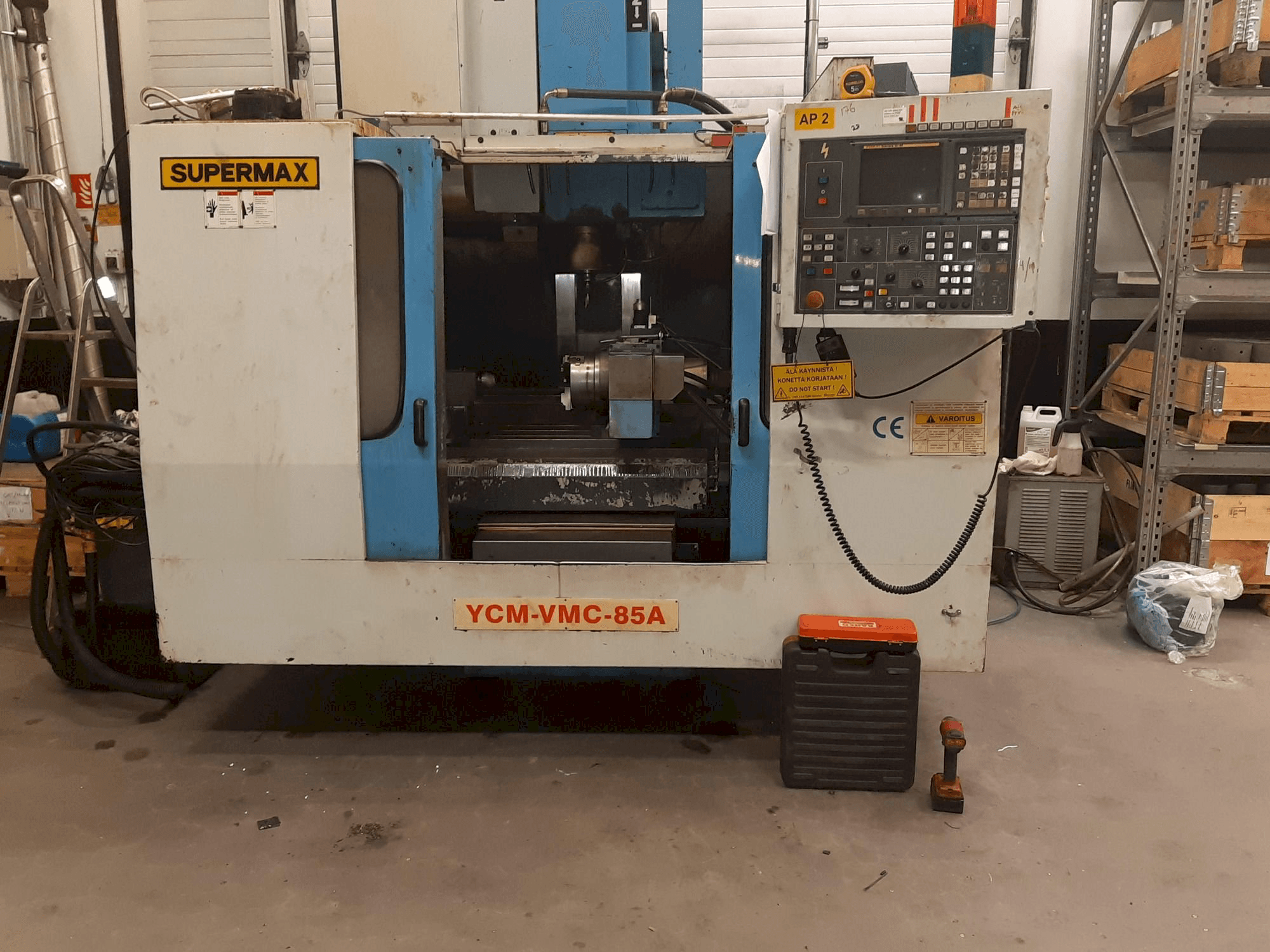 Vista Frontal da YCM 85A máquina