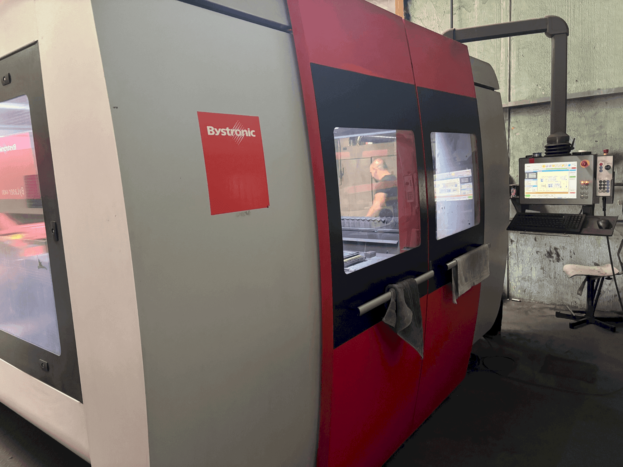 Vista Frontal da Bystronic Bysprint Pro 3015 máquina