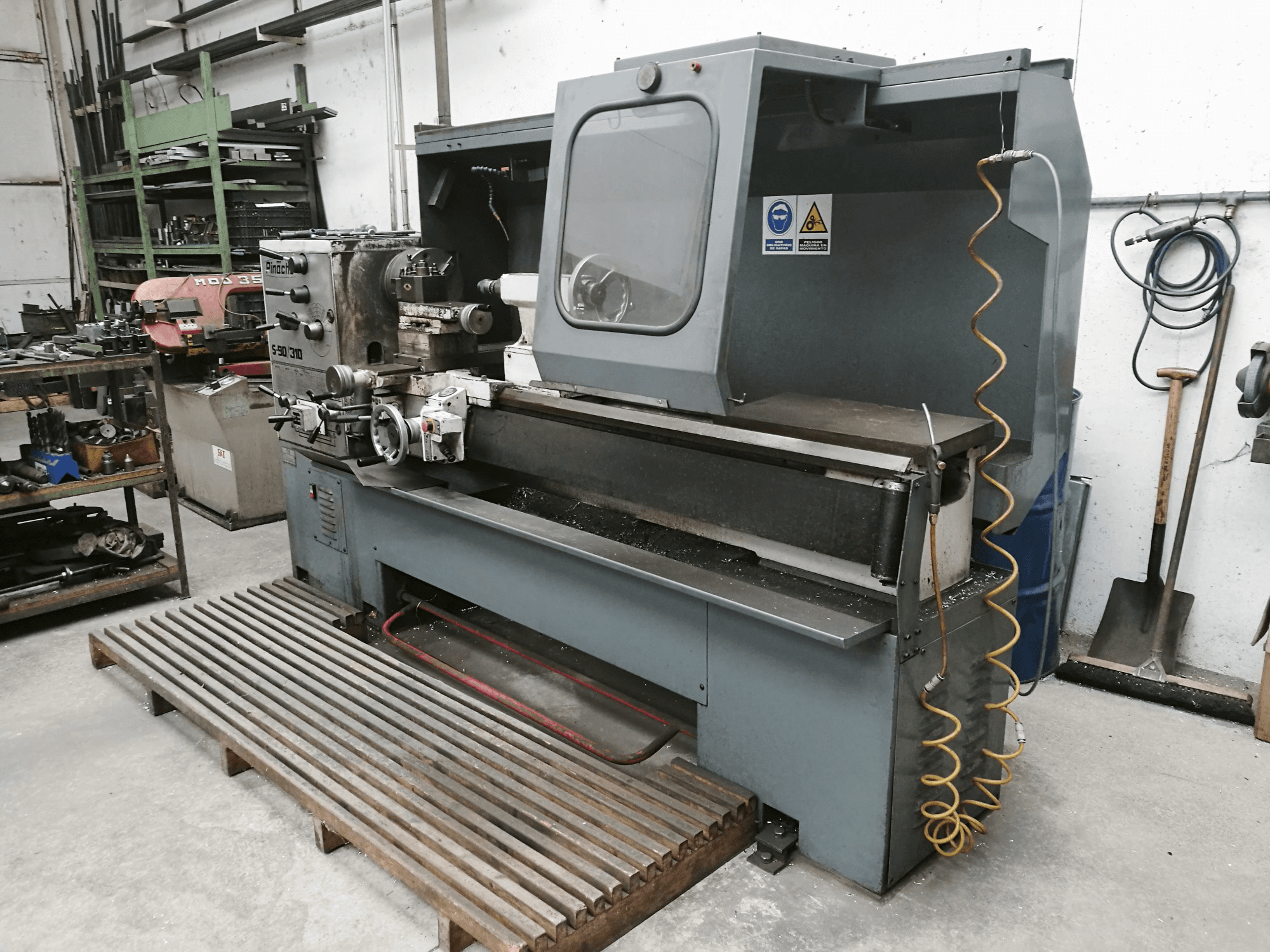 Espaço de trabalho da Pinacho S90/310 máquina