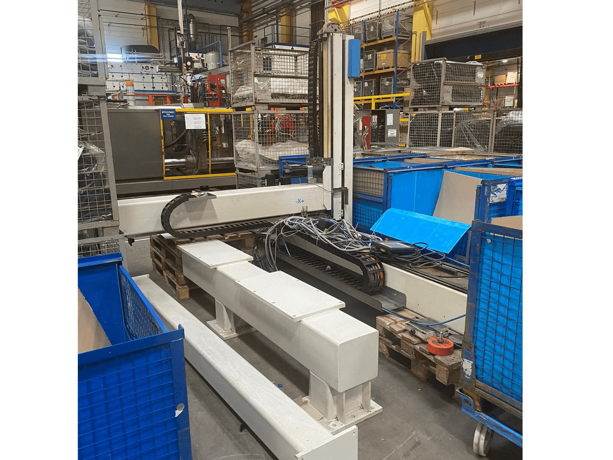 Vista Frontal da Krauss Maffei LRX-S 500 máquina