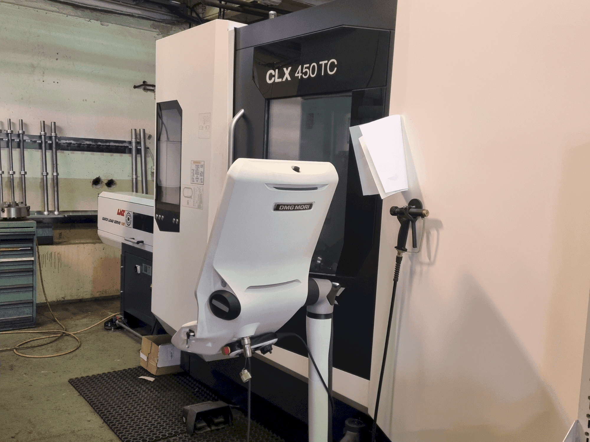 Vista Frontal da DMG MORI CLX 450 TC máquina