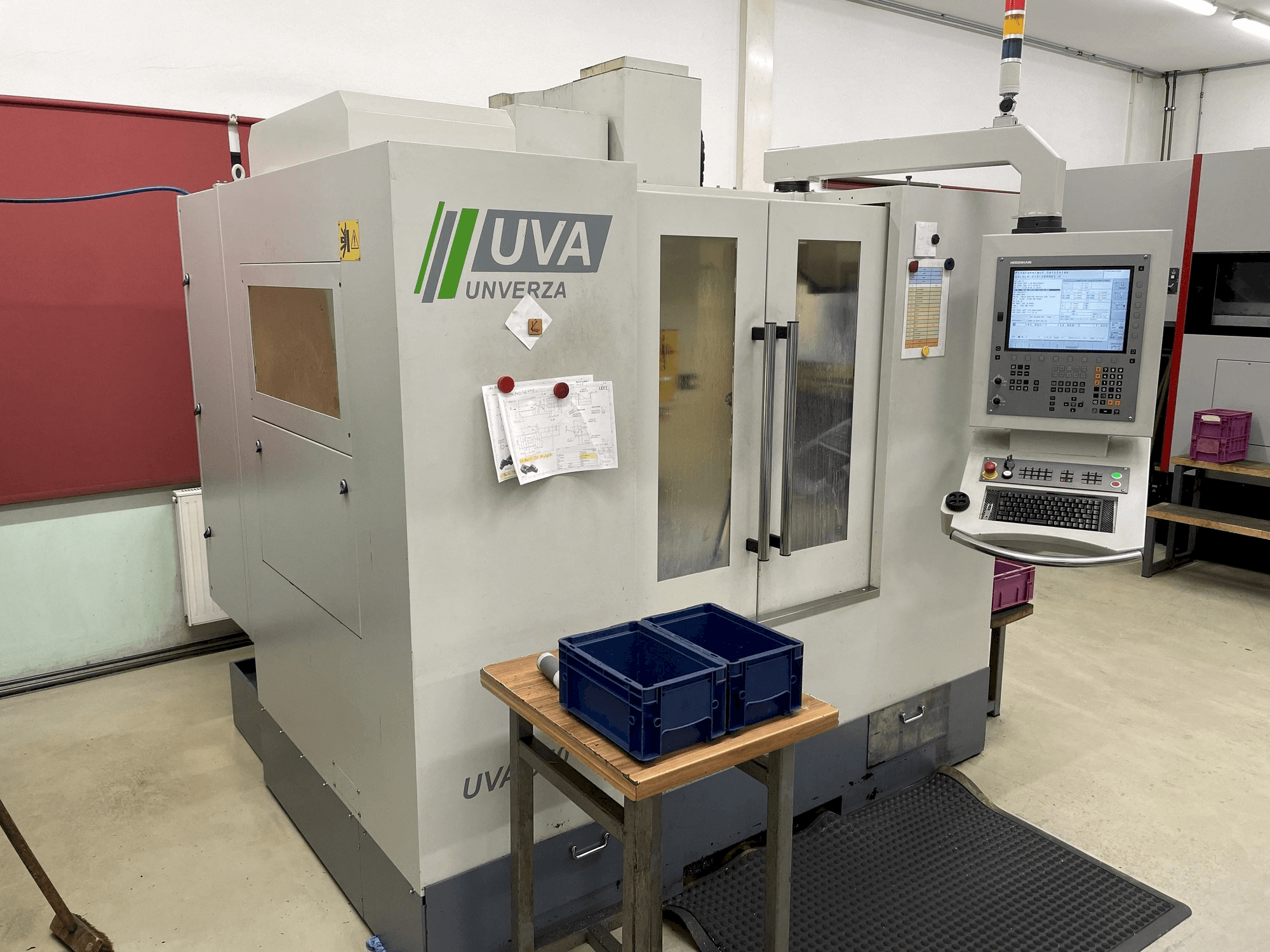 Vista Frontal da HOMMEL UNVERZAGT UVA 550 Plus máquina