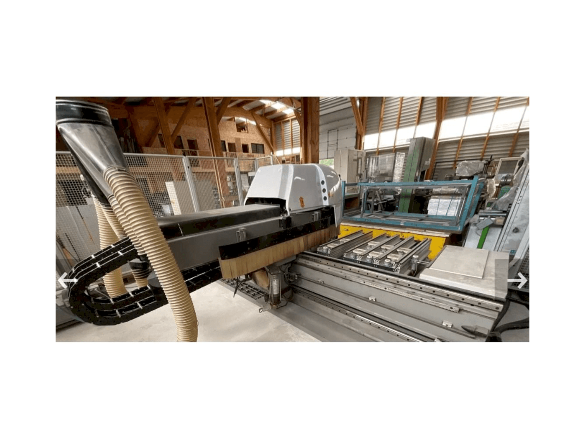 Vista Frontal da BIESSE Rover 321 R máquina