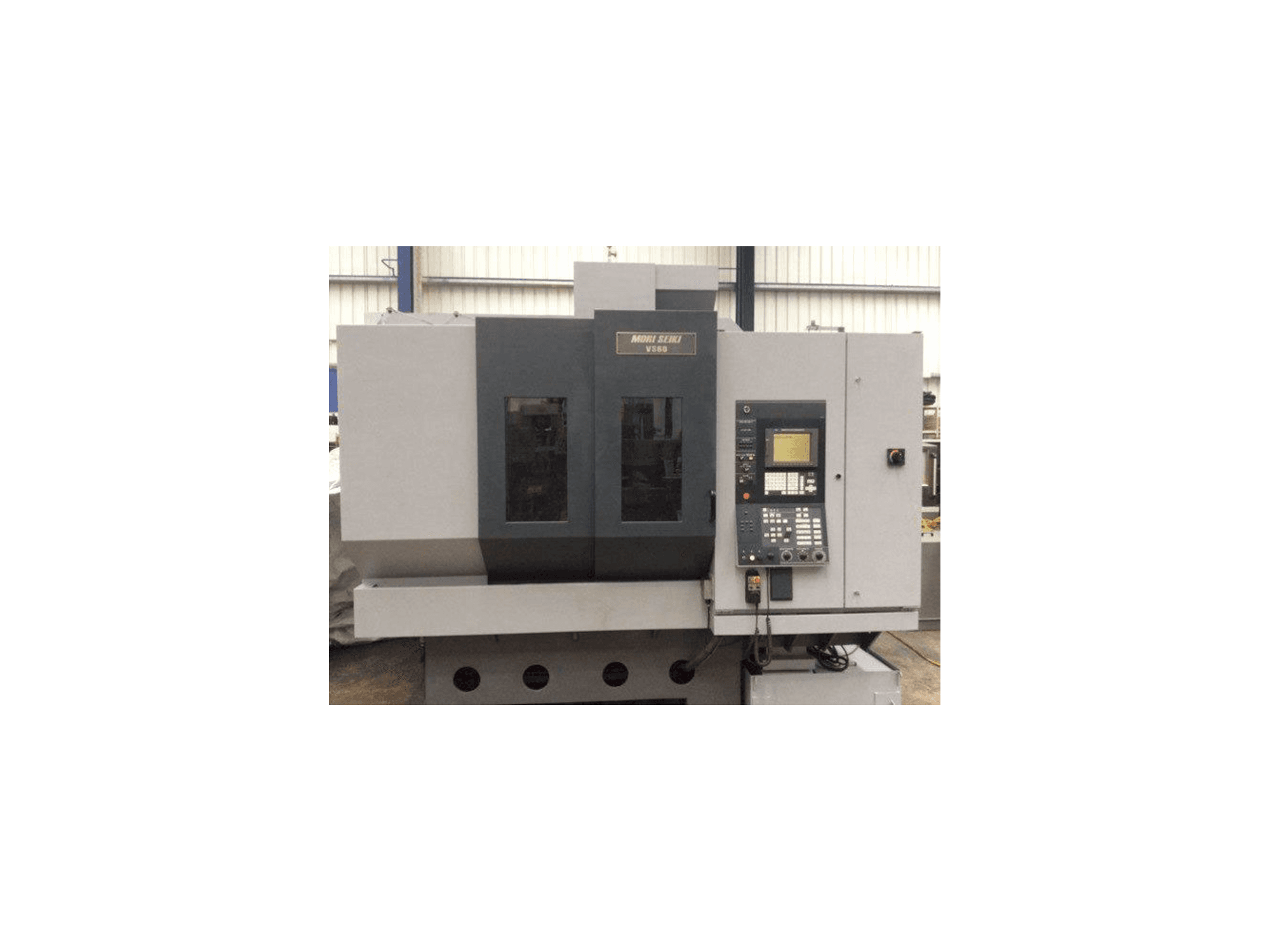 Vista Frontal da MORI SEIKI VS 60 máquina