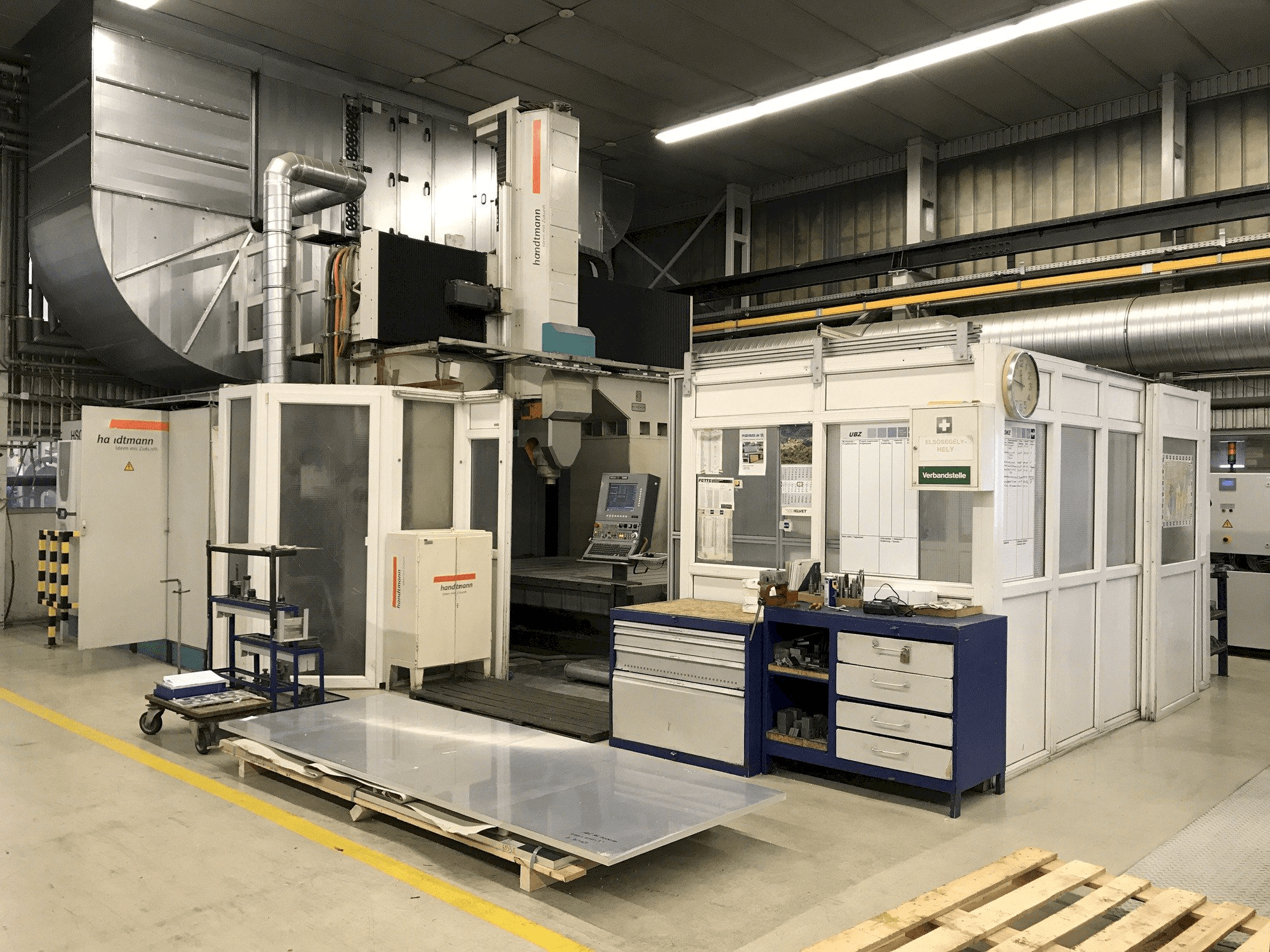 Vista Frontal da Handtmann UBZ NT 300/200 T2 máquina