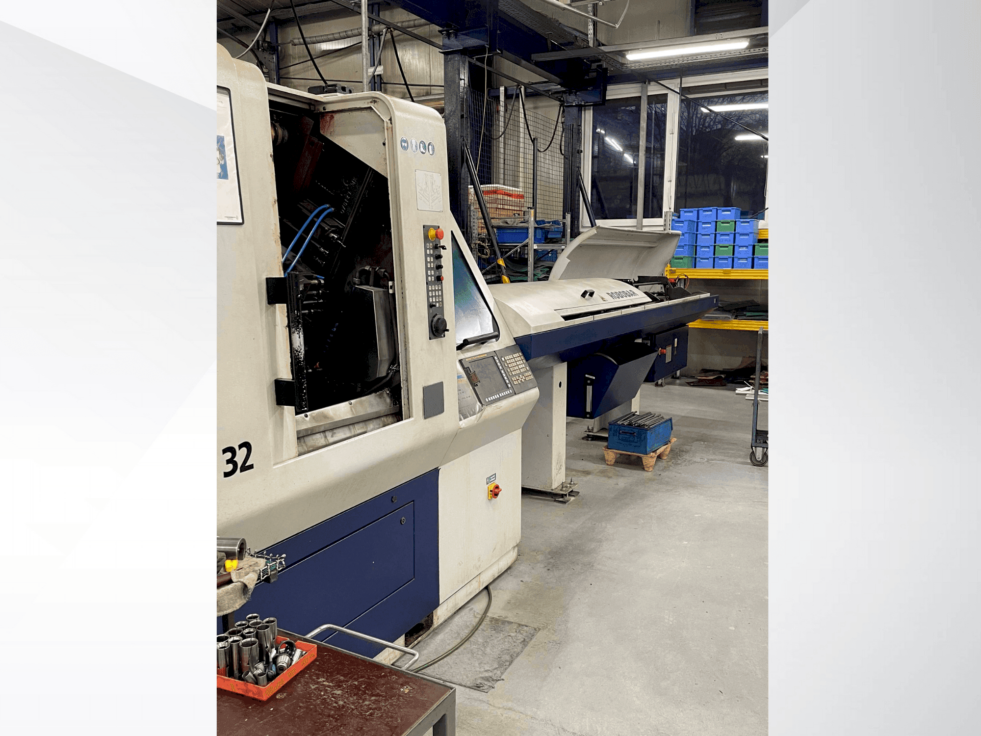 Vista Frontal da TORNOS DECO Sigma 32 máquina