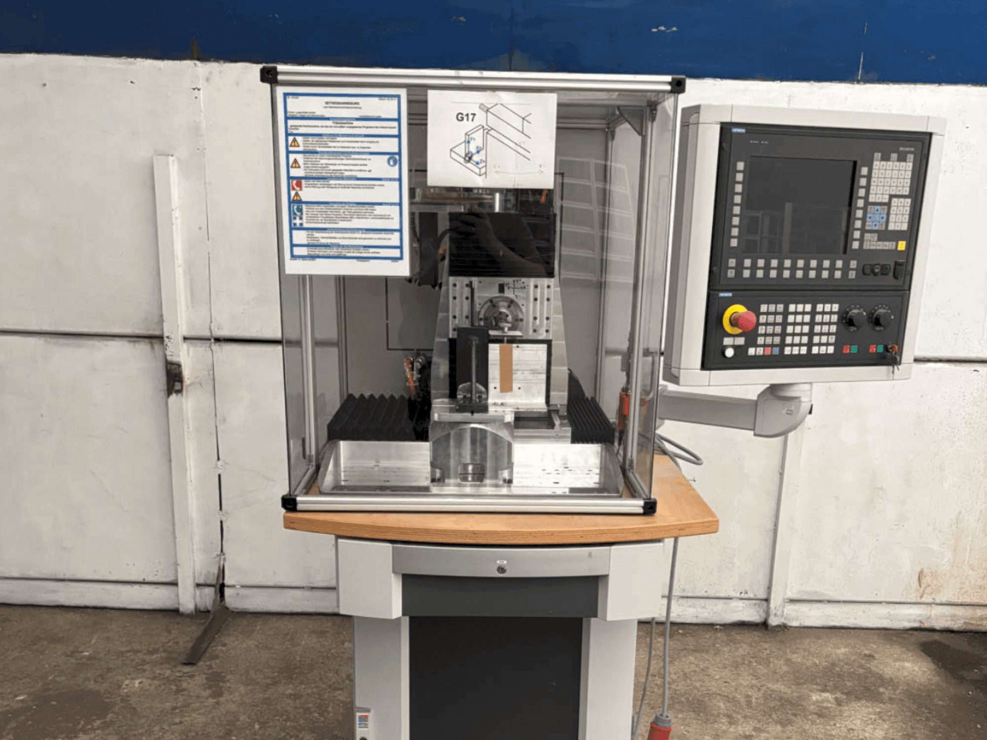 Vista Frontal da HELLER PT 16 máquina