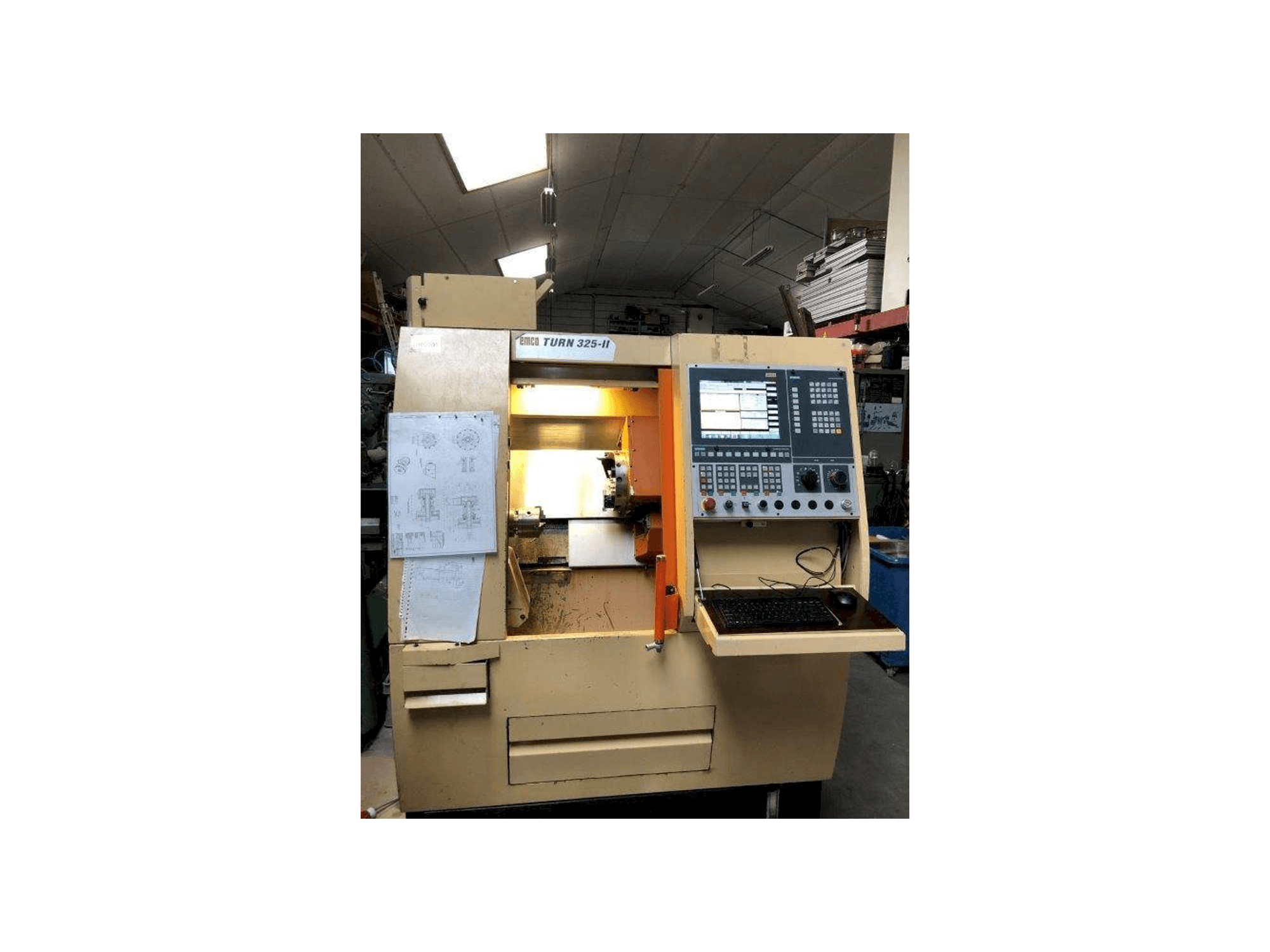 Vista Frontal da EMCO TURN 325-II máquina