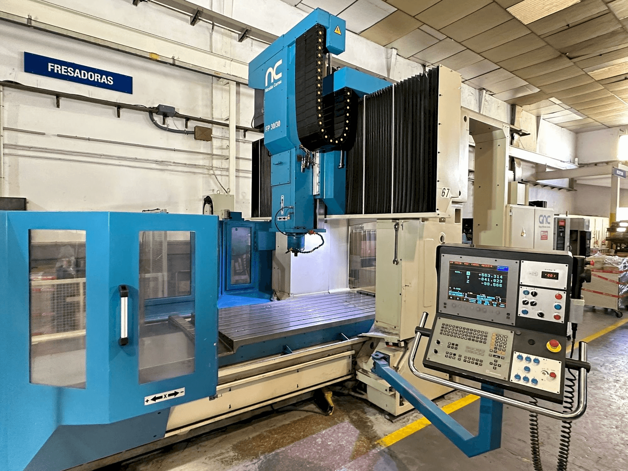 Vista Frontal da NIEDERBERGER FP30/30 máquina