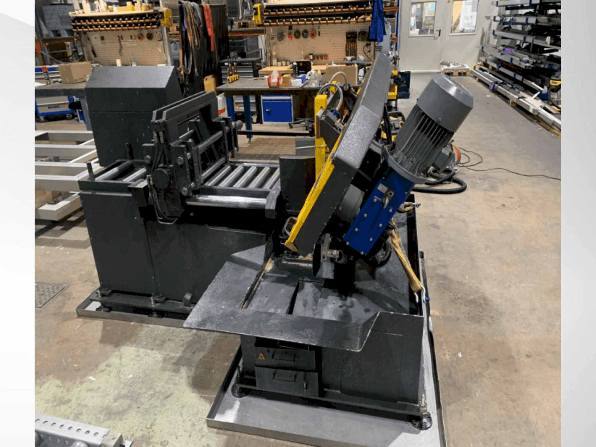 Vista Frontal da BEKA-MAK BMSO 320 GH máquina