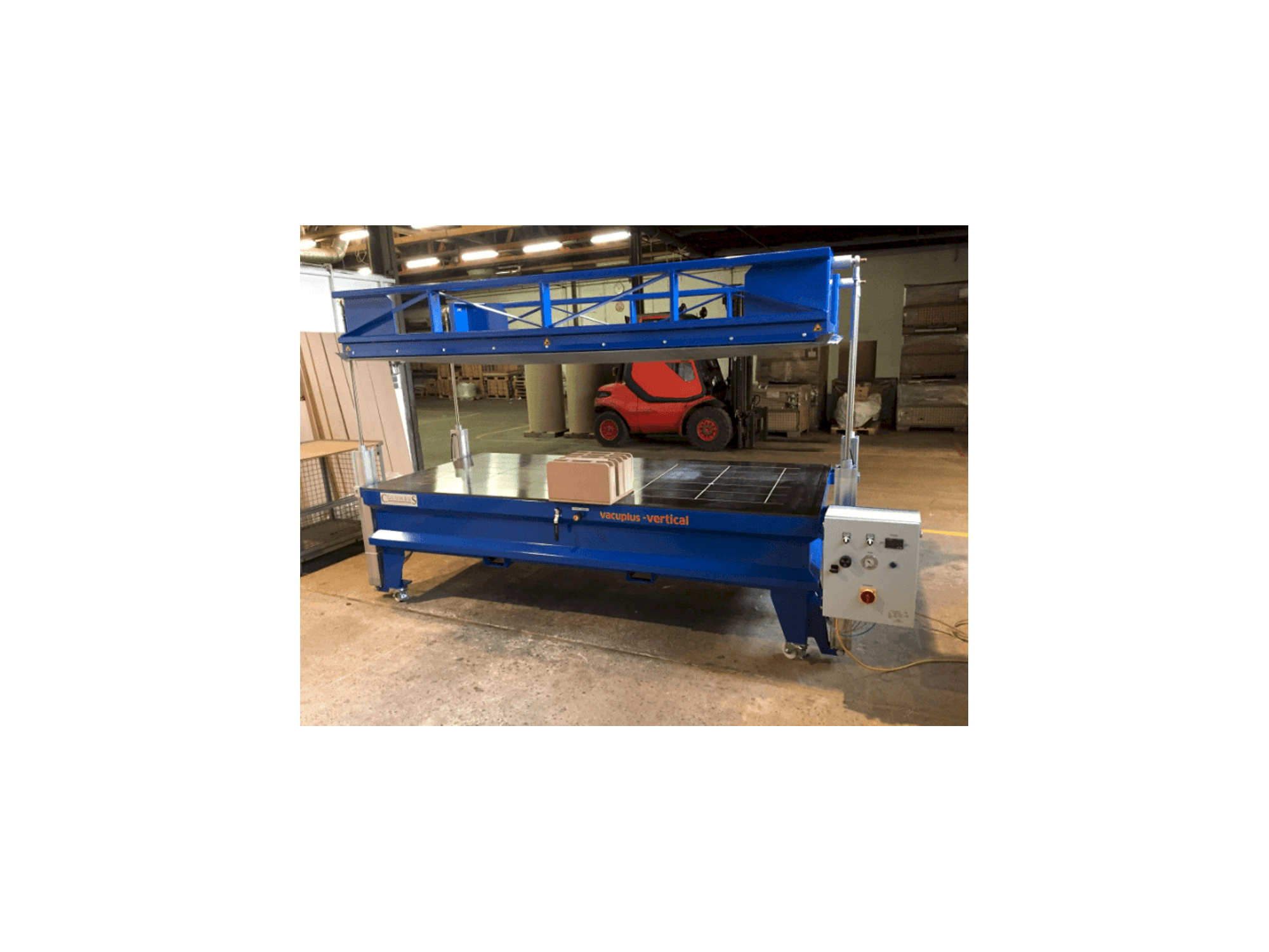 Vista Frontal da Columbus VAKUPLUS Vertikal máquina
