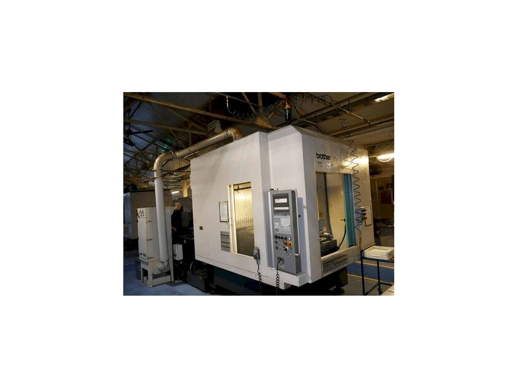 Vista Frontal da Brother TC-32 BN QT máquina