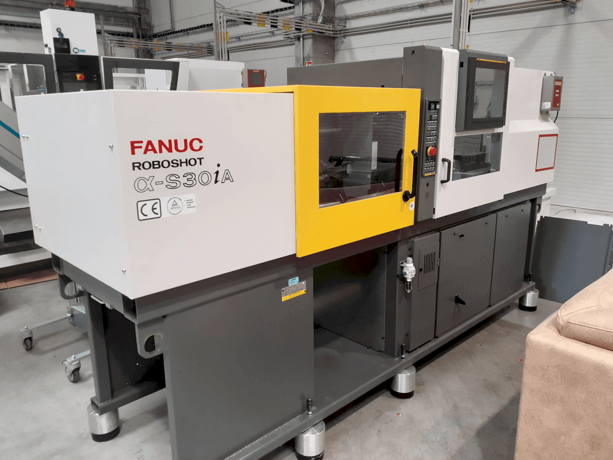 Vista Frontal da FANUC ROBOSHOT α-S 30iA máquina
