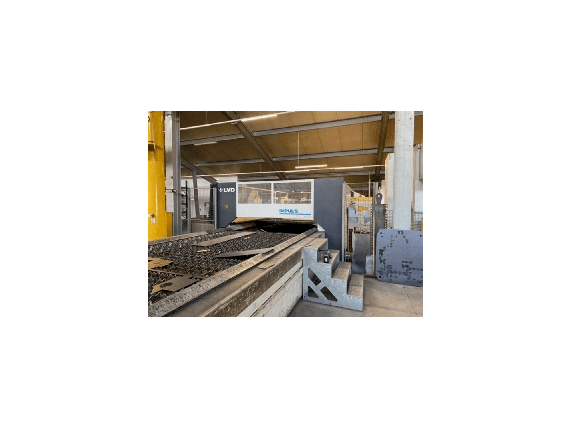 Vista Frontal da LVD Impuls 6020 máquina