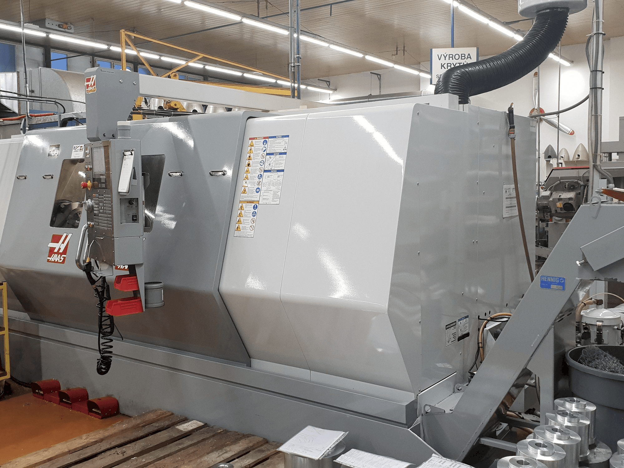 Vista Direita da HAAS SL-40 máquina